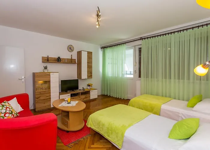 Zapadna Obala Ξενοδοχείο *